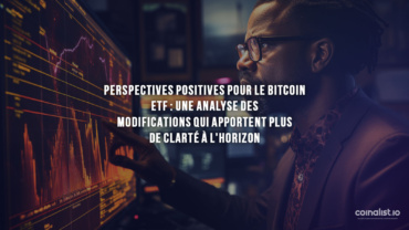 Analyste Financier Examinant Le Prospectus Du Bitcoin Etf
